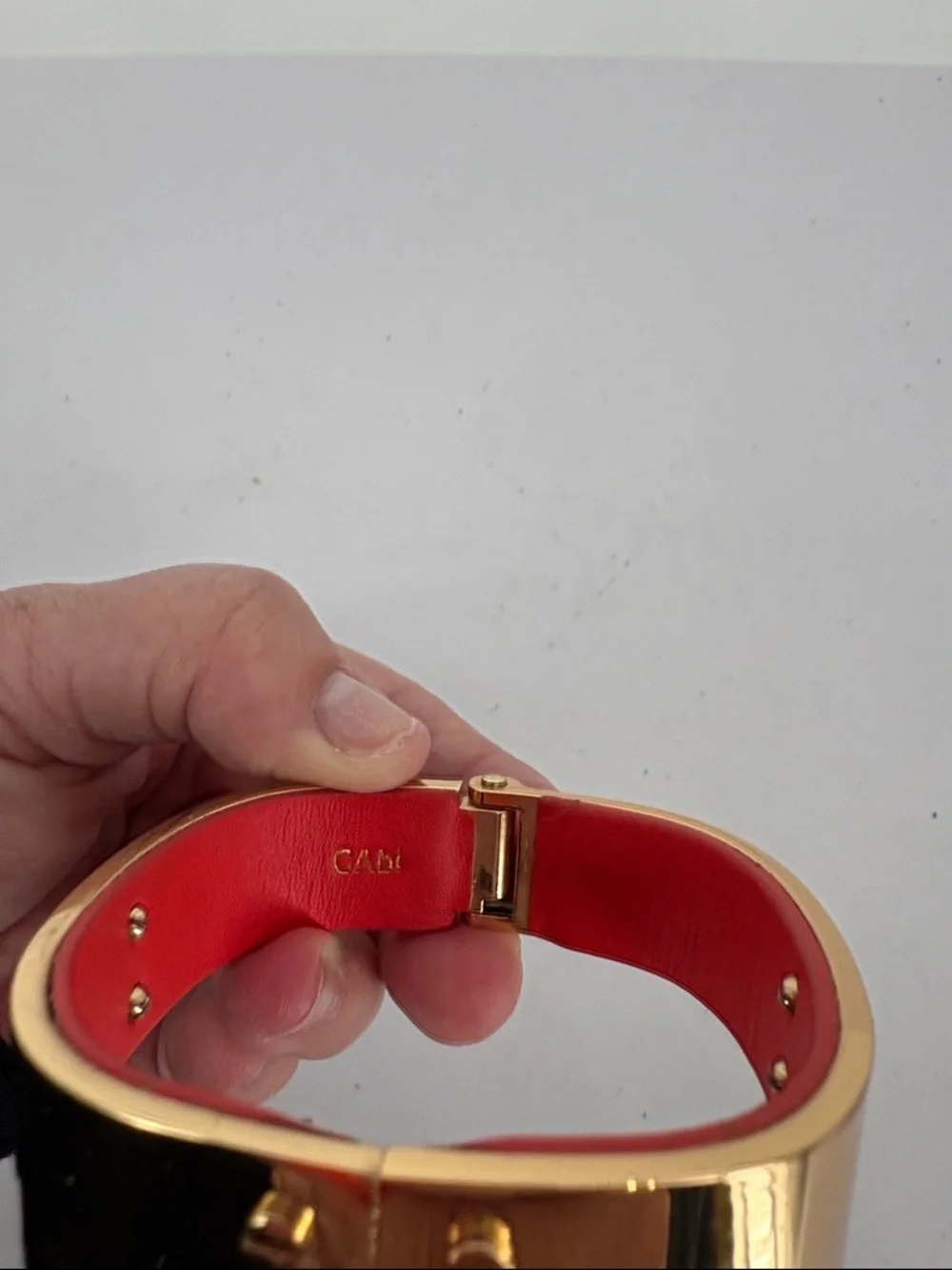 🐯 CAbi Gold-Tone Bracelet with orange leather Interior